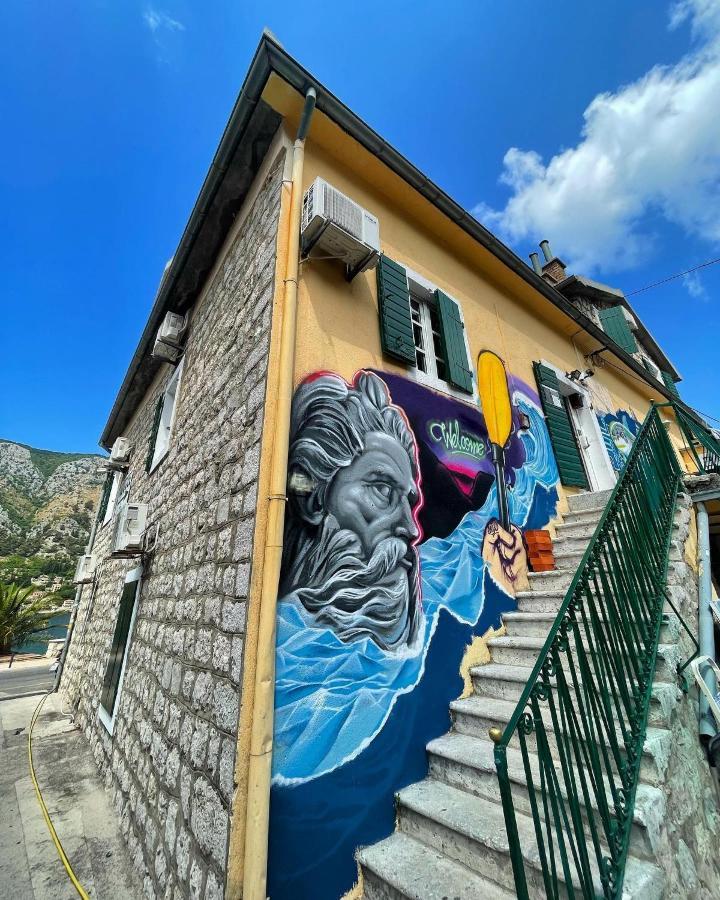 Montenegro Hostel 4U Kotor Exteriör bild